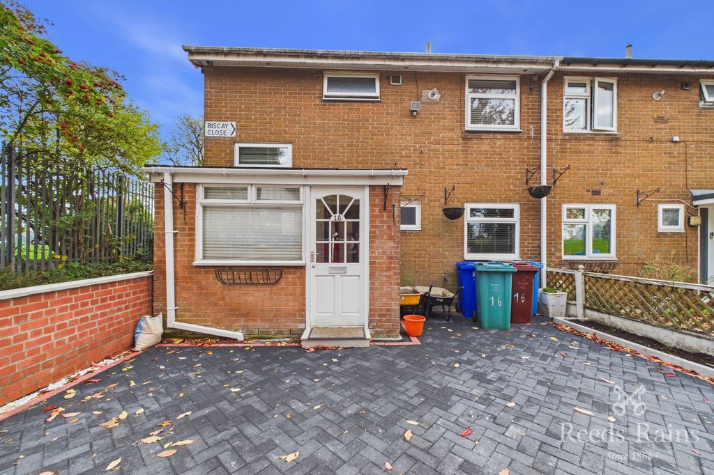 Property photo 1 of 12 Picture No. 14