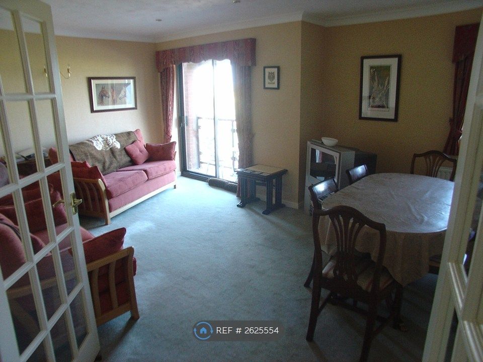 Property photo 2 of 10 Lounge