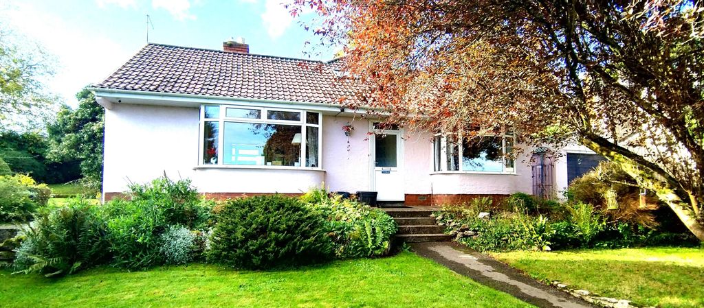 Property photo 1 of 28