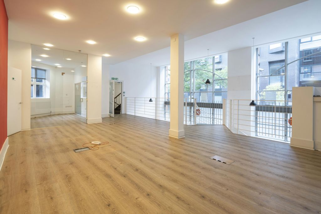 Property photo 2 of 14 Ground Floor