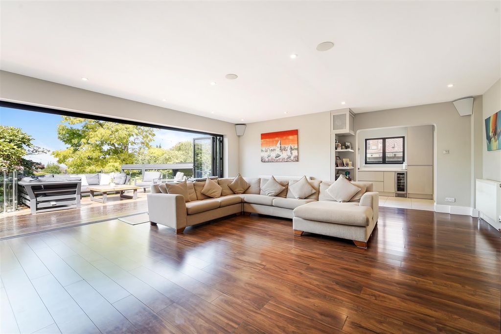 Property photo 2 of 40 Ruden Way (13).Jpg