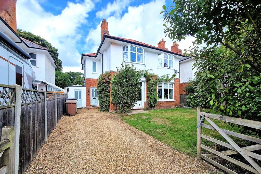 Property photo 1 of 16 Picture No. 01