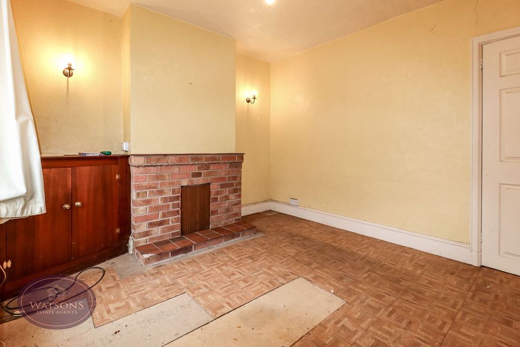 Property photo 3 of 12