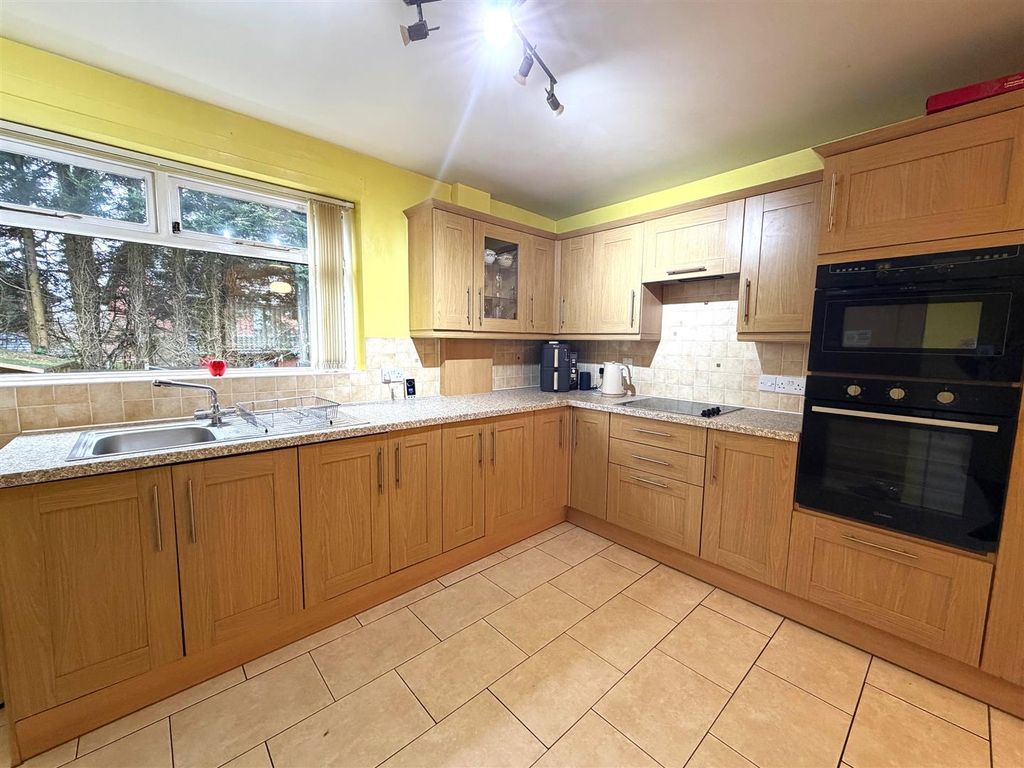 Property photo 3 of 30 d2.Jpeg