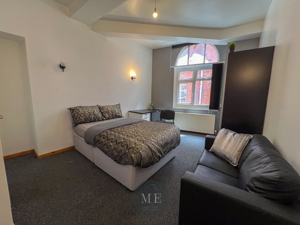 Property photo 2 of 13 Img_8160