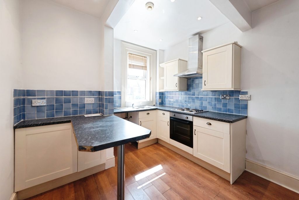 Property photo 2 of 9 Pbox-Img.Jpg