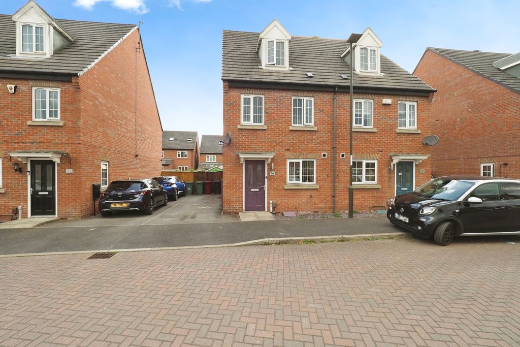 Property photo 1 of 15 Front