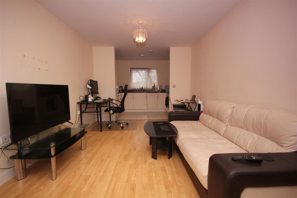 Property photo 3 of 8 Img_2870.Jpg