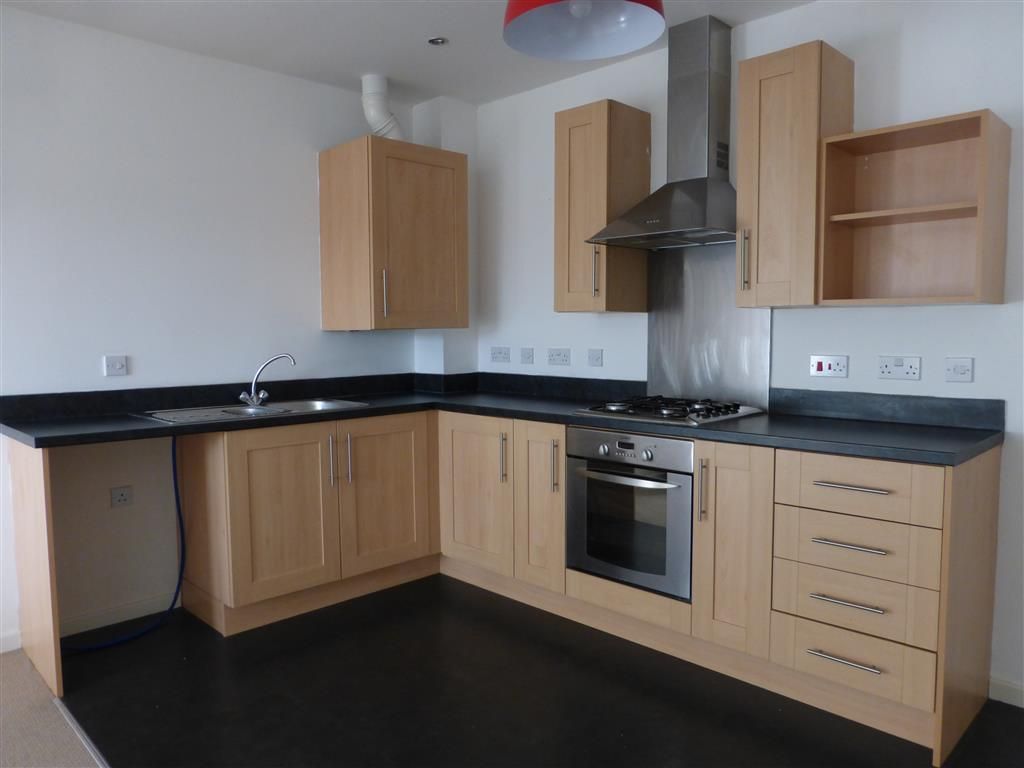 Property photo 2 of 6 Kitchen