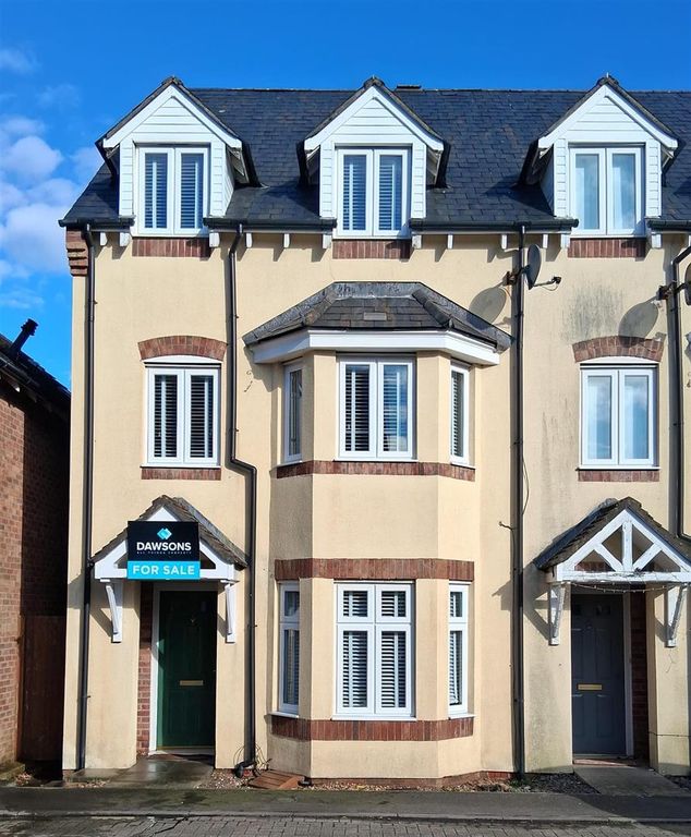 Property photo 2 of 25