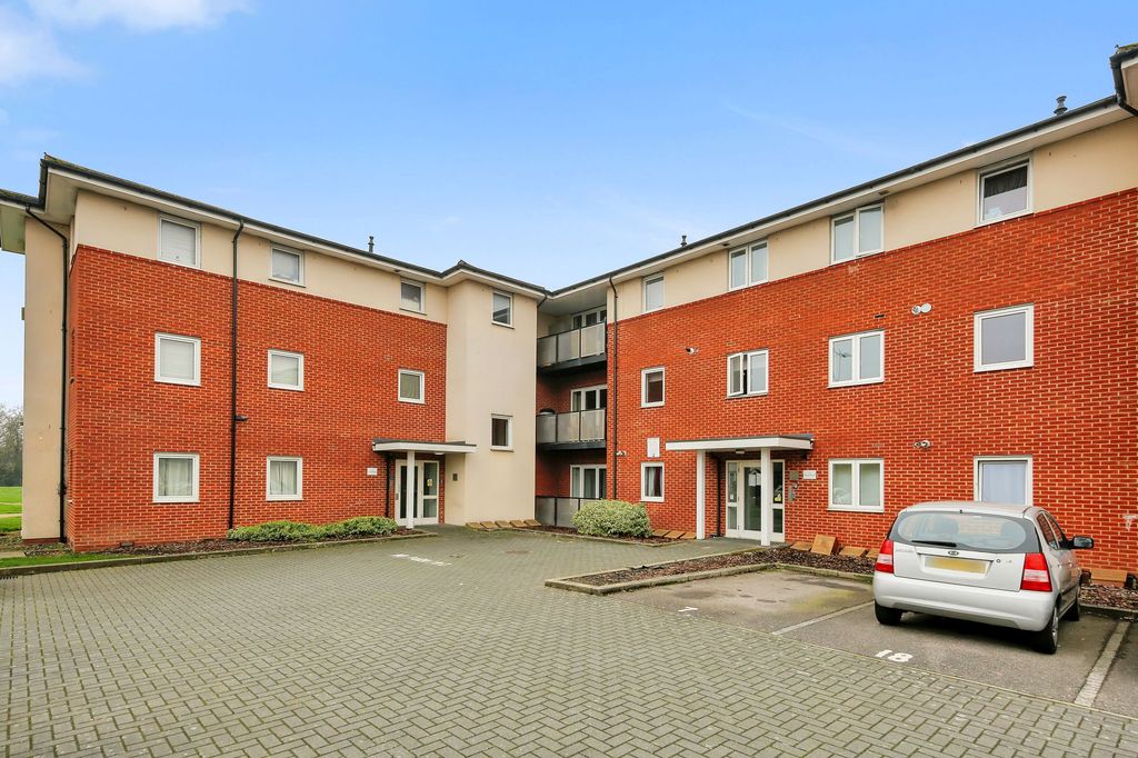 Property photo 1 of 24