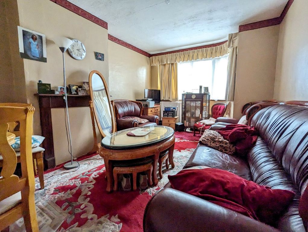 Property photo 2 of 7 Picture 2