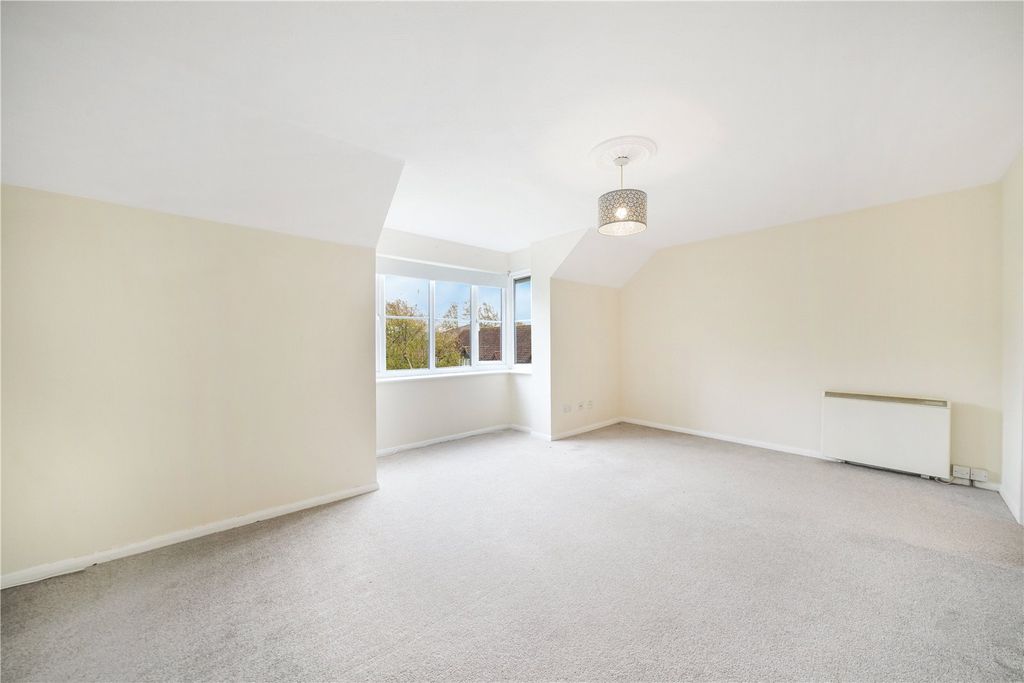 Property photo 3 of 10 Picture No. 06