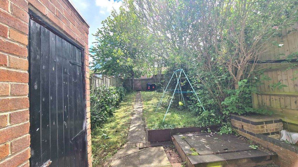 Property photo 2 of 9
