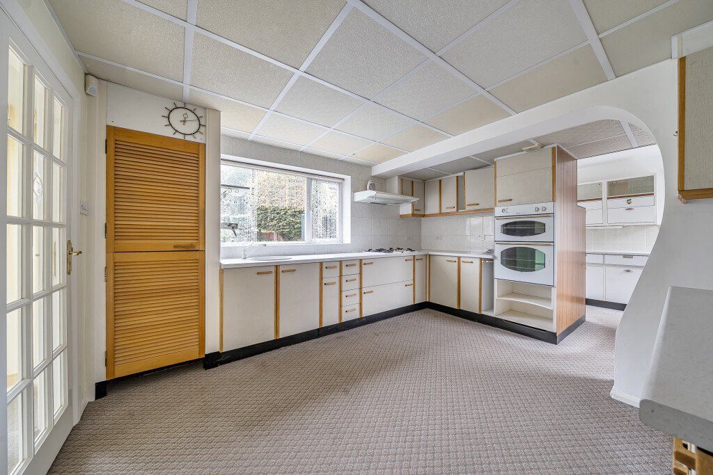 Property photo 2 of 26 Picture No. 14