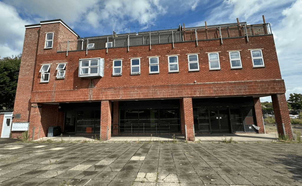 Property photo 2 of 9 Gallery