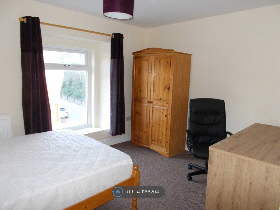 Property photo 3 of 8