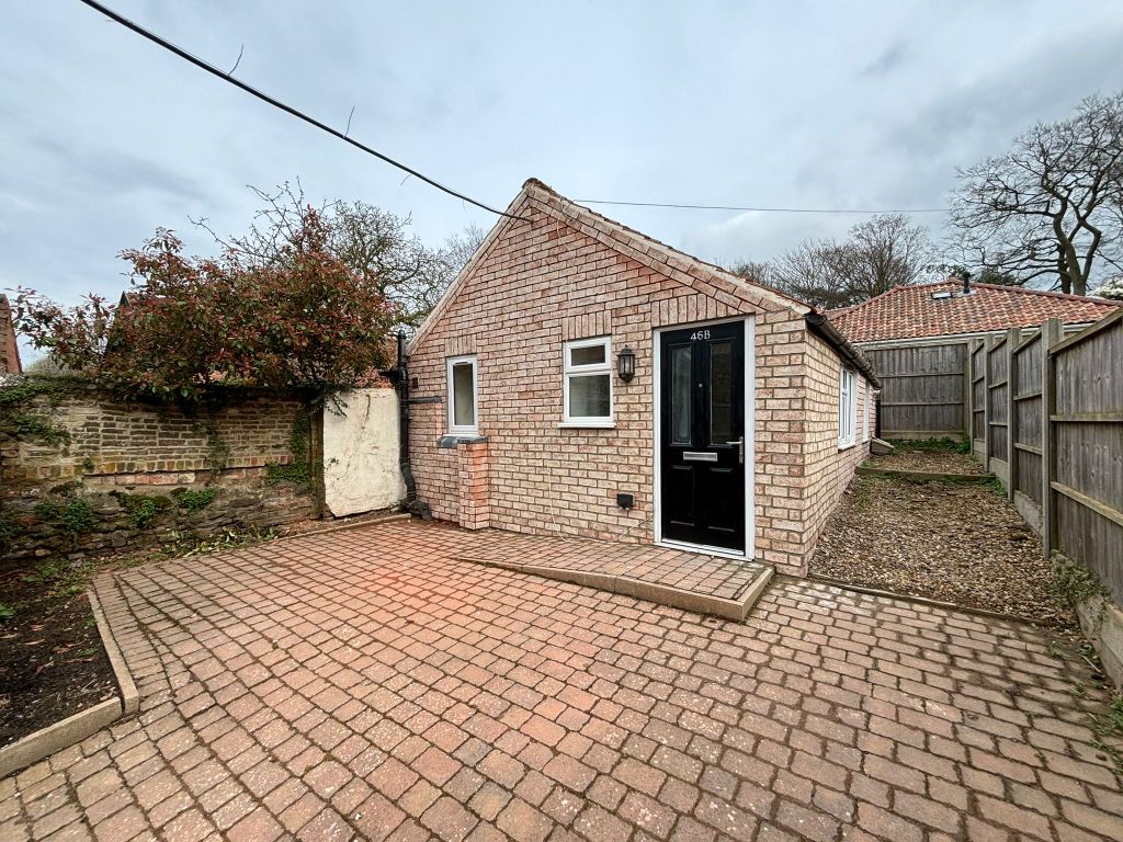 Property photo 1 of 8 Front