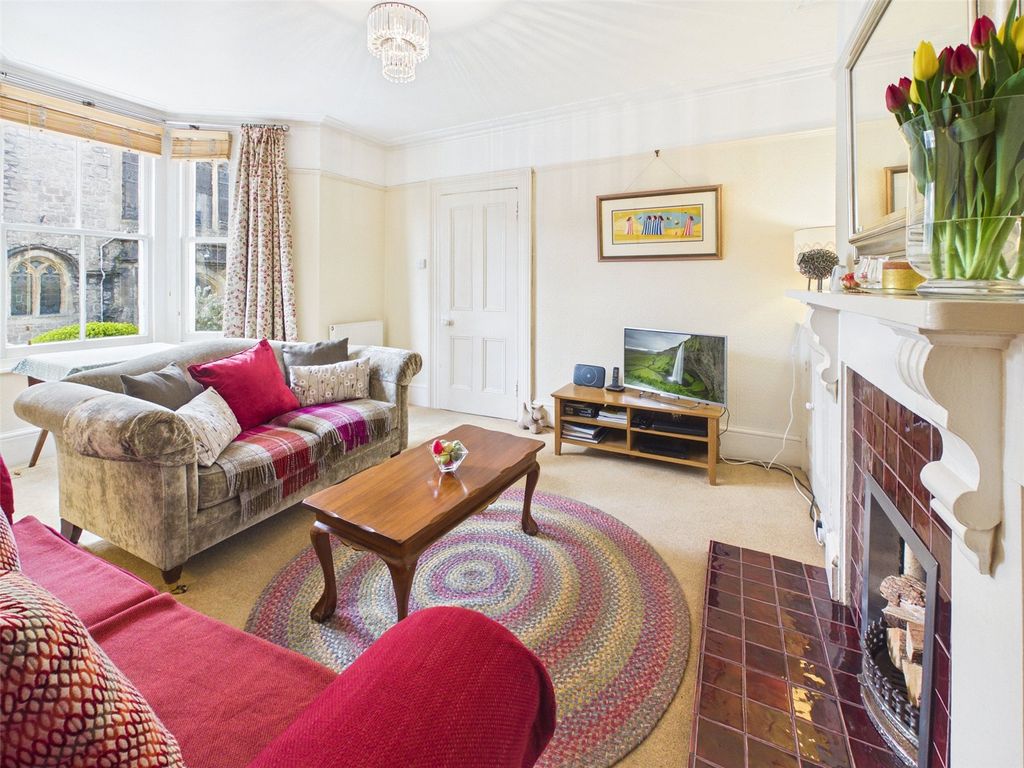 Property photo 2 of 11 Picture No. 05