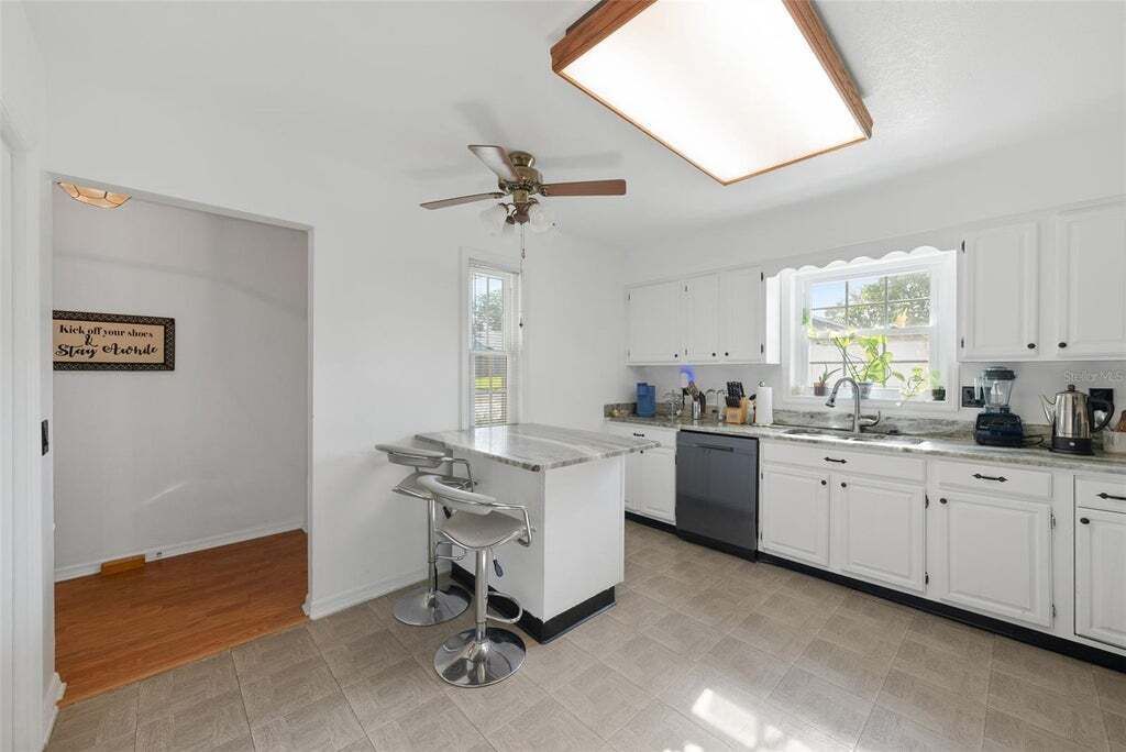 Property photo 3 of 20 <Alttext/>