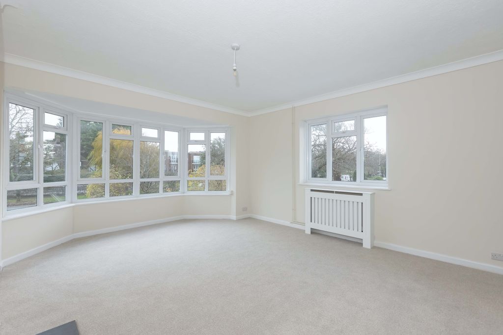 Property photo 2 of 17 Raglan Court_1