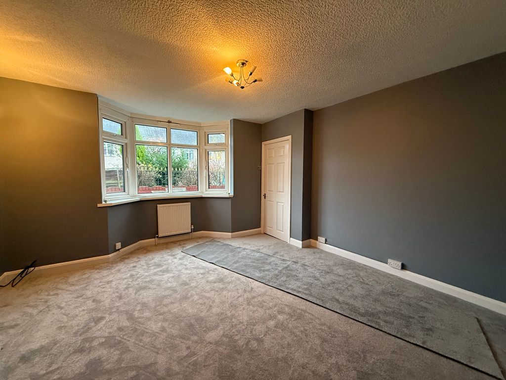 Property photo 3 of 16 Image