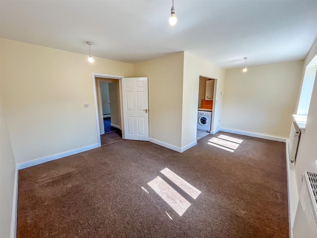 Property photo 2 of 8 Img_4328.Jpg