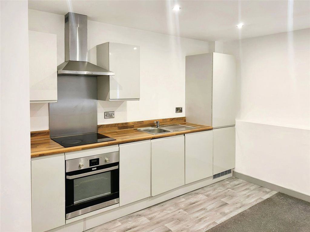 Property photo 2 of 6 Open Plan Living