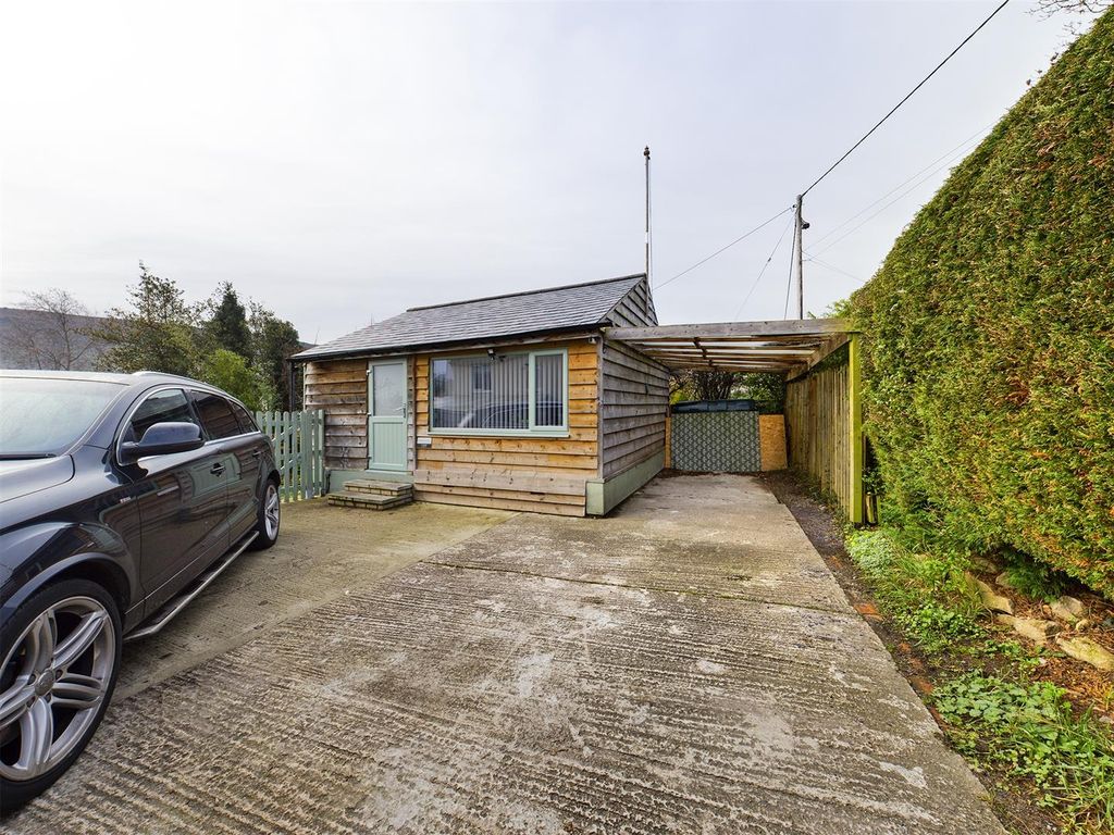 Property photo 3 of 32 Cam00419P1-Pr0278-Still03.Jpg