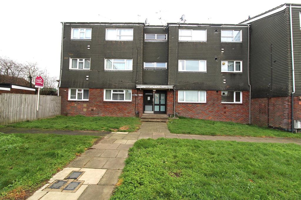 Property photo 1 of 11 Front (Exterior)