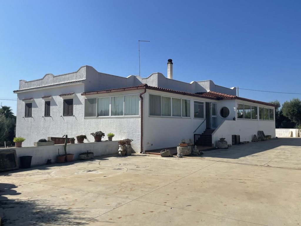 Property photo 3 of 38
