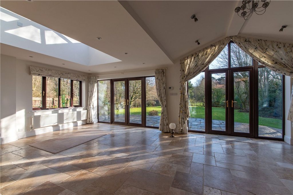 Property photo 3 of 30 Picture No. 71