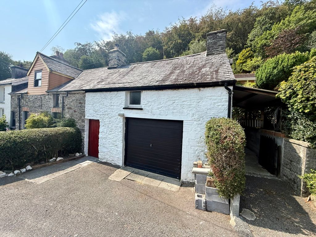 Property photo 2 of 24