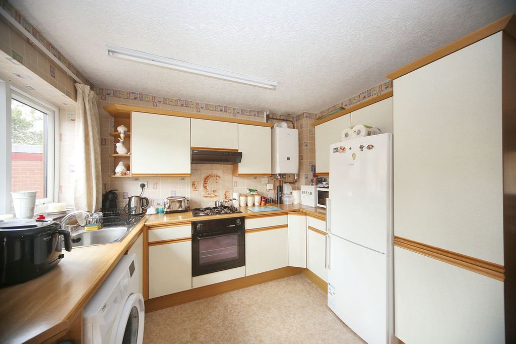 Property photo 3 of 18