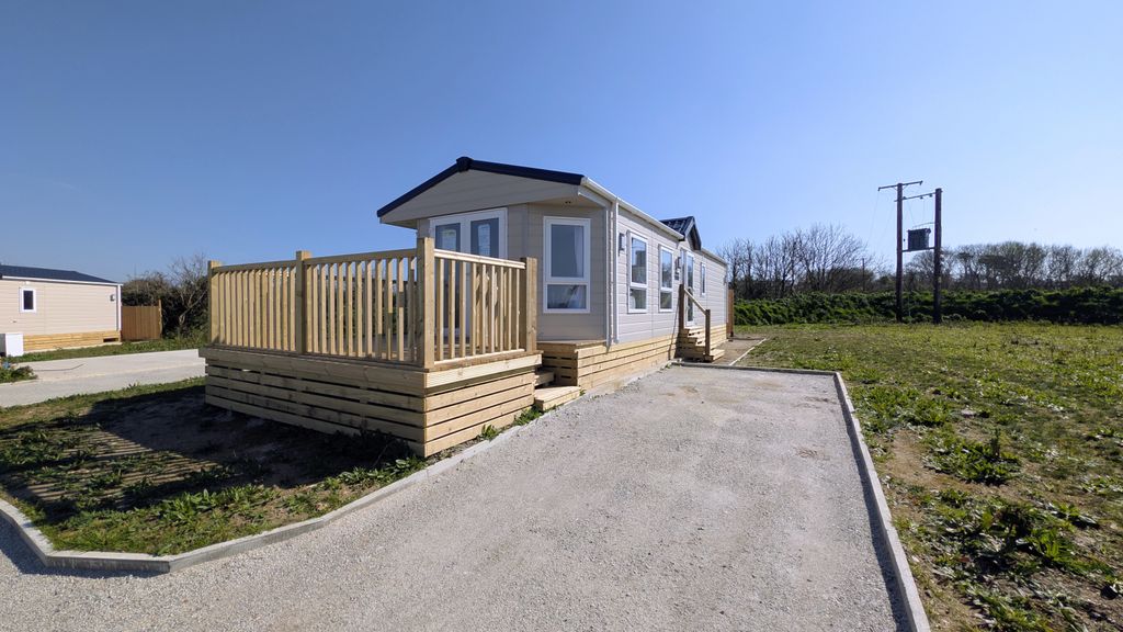 Property photo 1 of 10 2 Bedroom Park Home For Sale