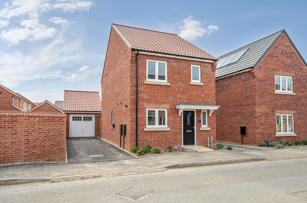 Property photo 1 of 1