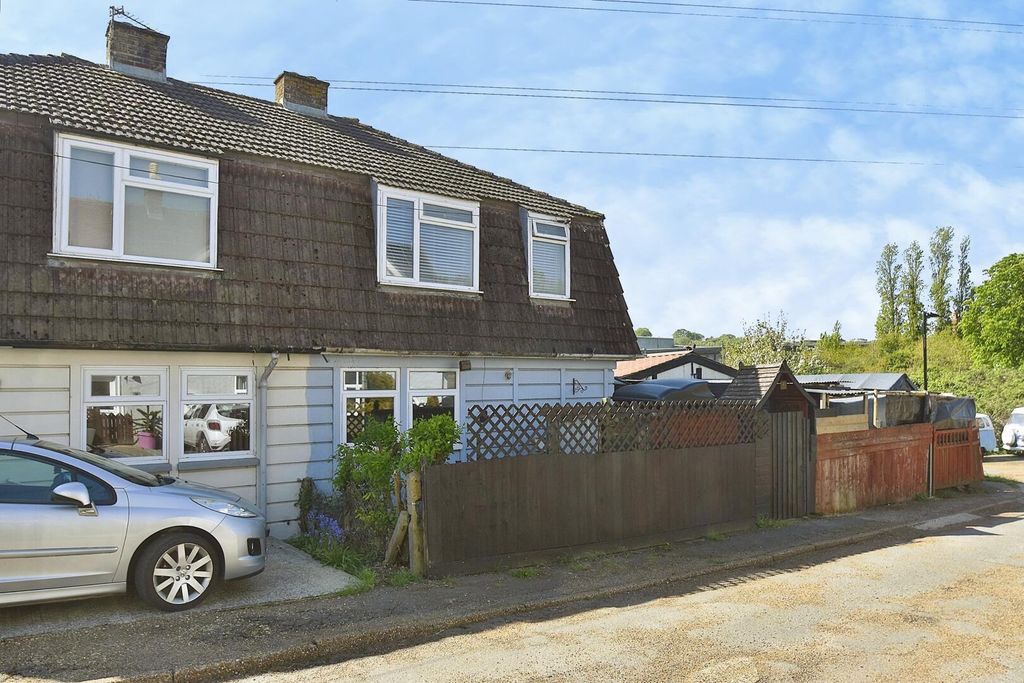 Property photo 1 of 11 Front (Exterior)