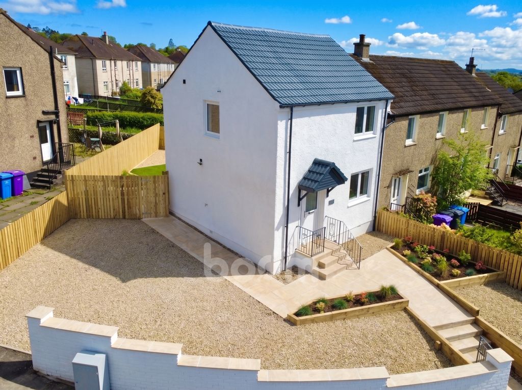 Property photo 1 of 24 Blackthorn Avenue, Beith External