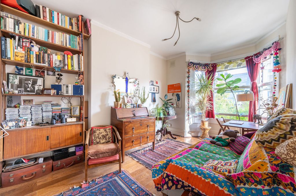 Property photo 1 of 9