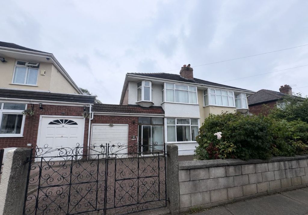 Property photo 1 of 9