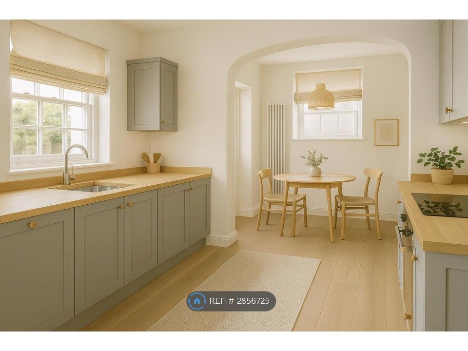 Property photo 3 of 12 Kitchen