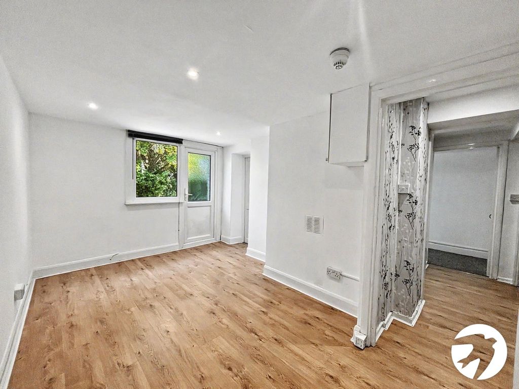 Property photo 2 of 7 Picture No. 07