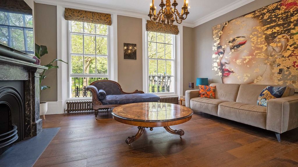 Property photo 2 of 20