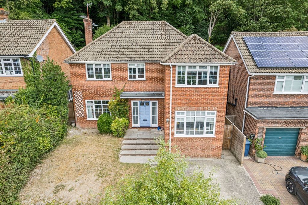 Property photo 1 of 35