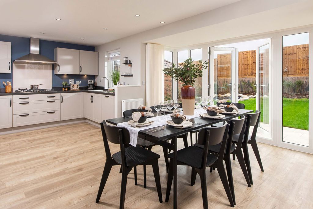 Property photo 2 of 9 Holden Show Home