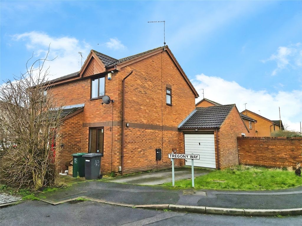 Property photo 1 of 11 Front