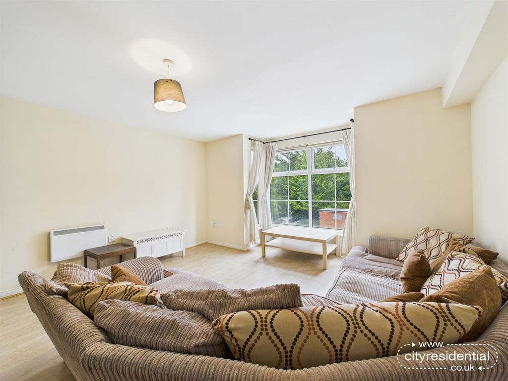 Property photo 3 of 10