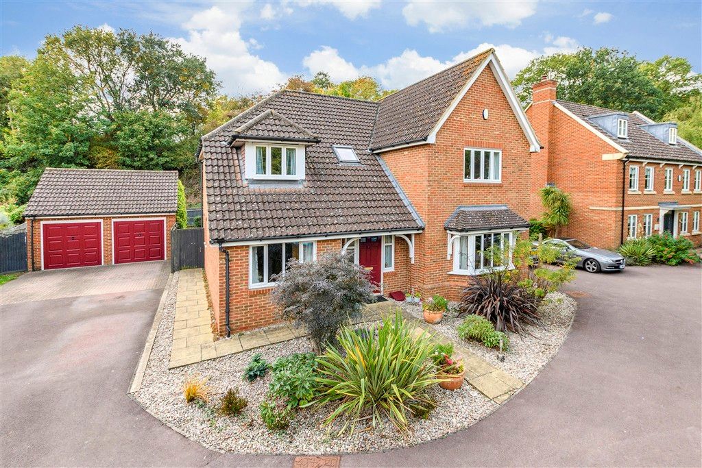 Property photo 3 of 18 External (Web)