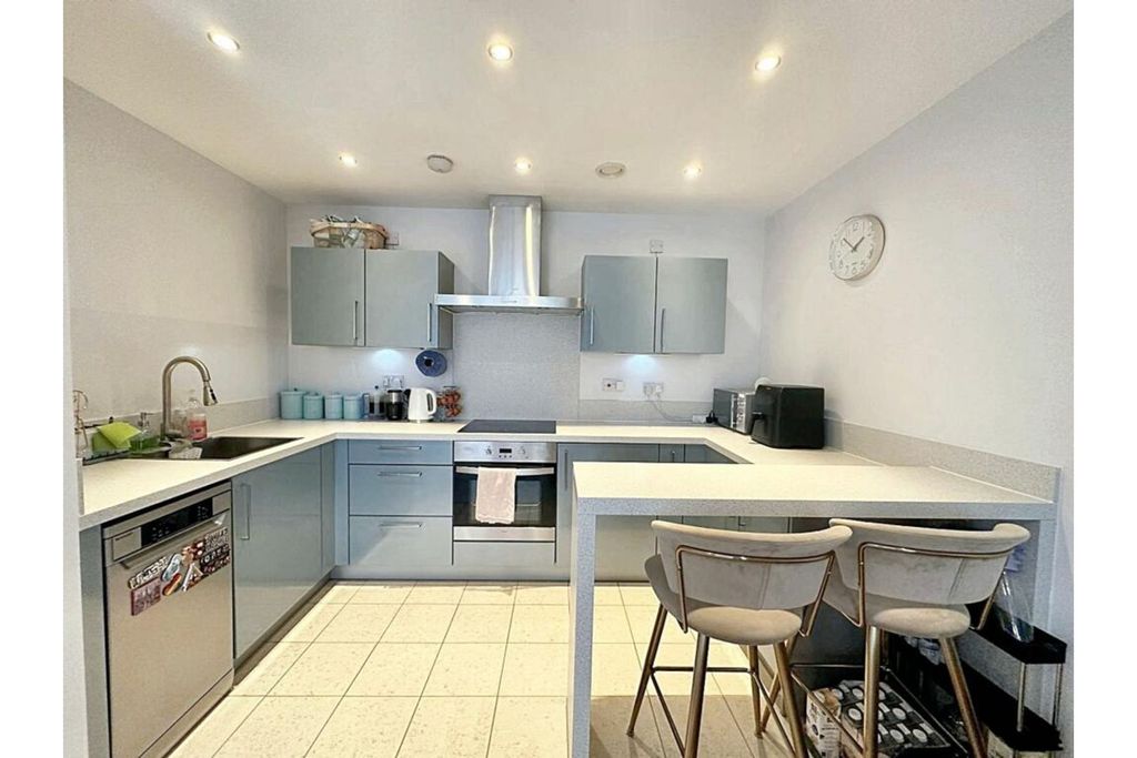 Property photo 3 of 16