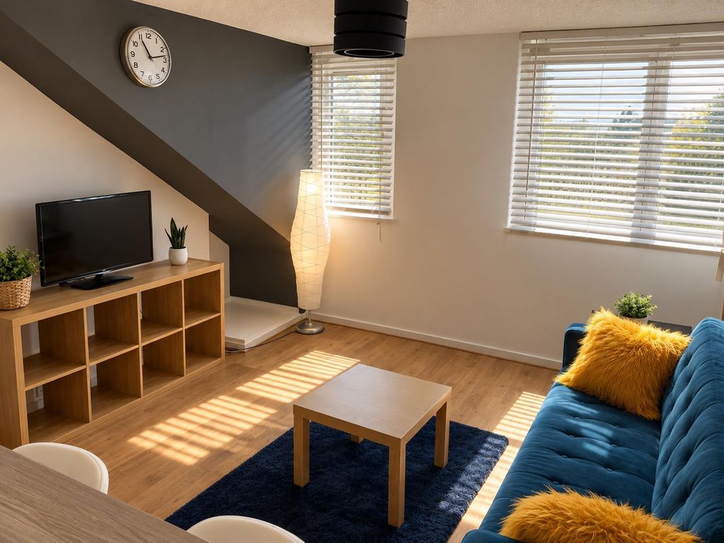 Property photo 1 of 5